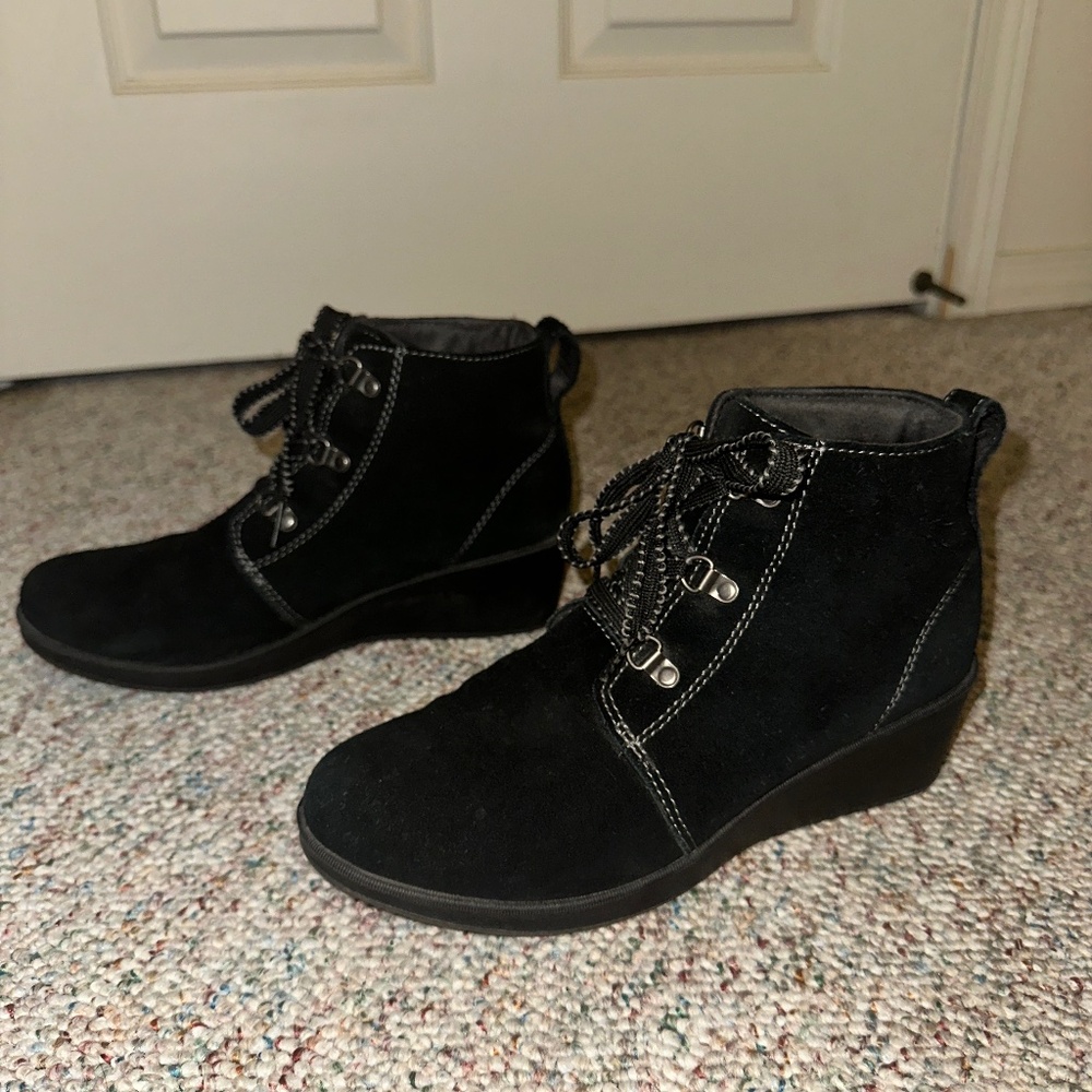 Eddie Bauer Wedge Ankle Boot